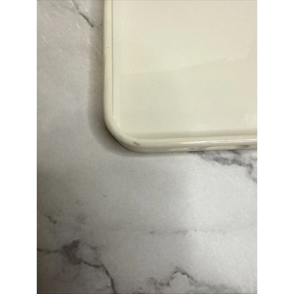 Casely Palermo Dippin‎ Daisy's Case- iPhone 15